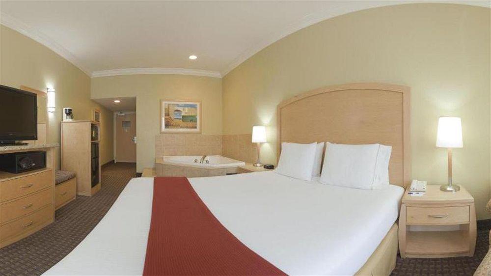 Holiday Inn Express Hotel & Suites Vacaville By Ihg Luaran gambar
