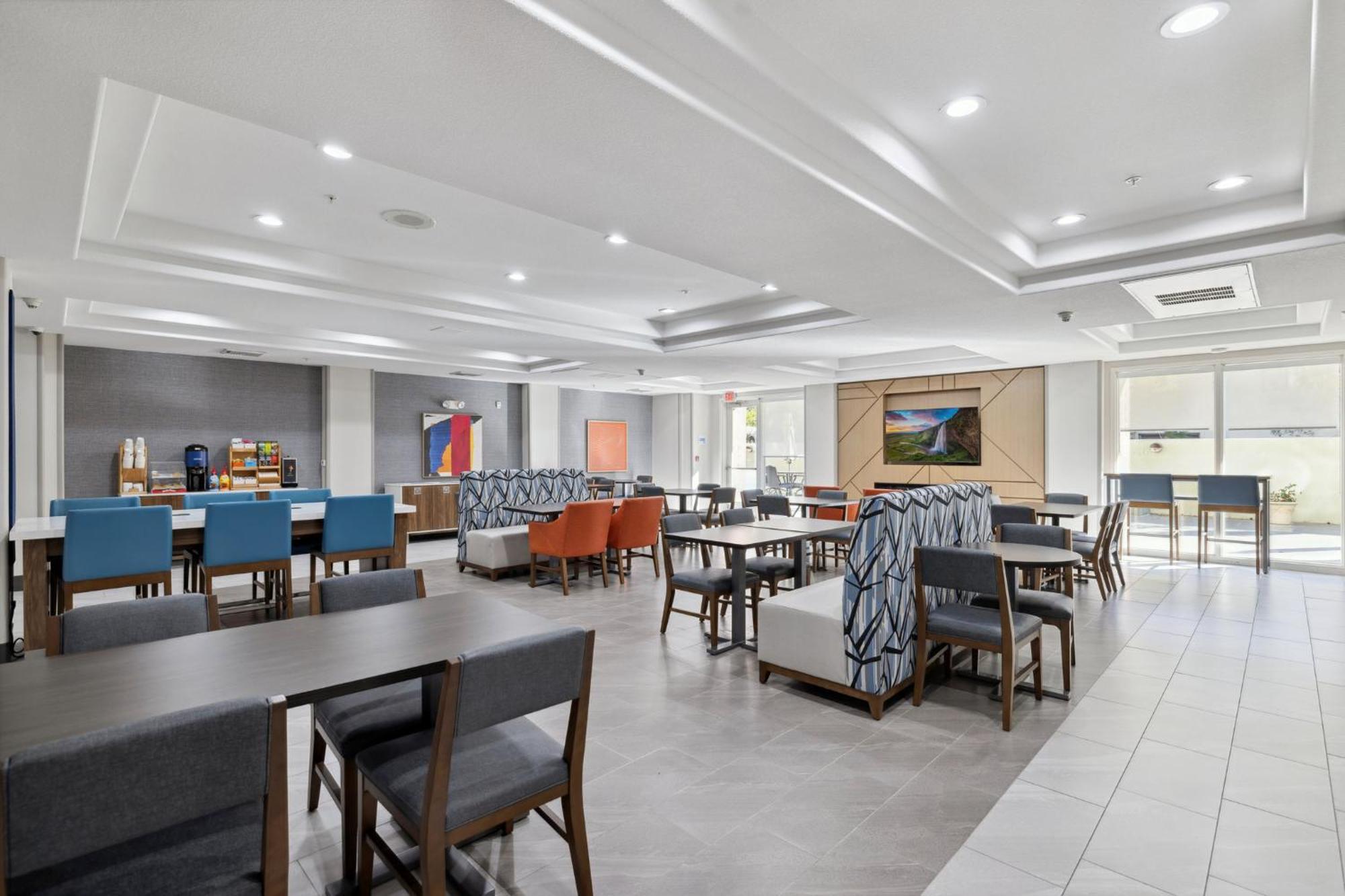 Holiday Inn Express Hotel & Suites Vacaville By Ihg Luaran gambar